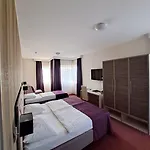 Brotnjo Hotel
