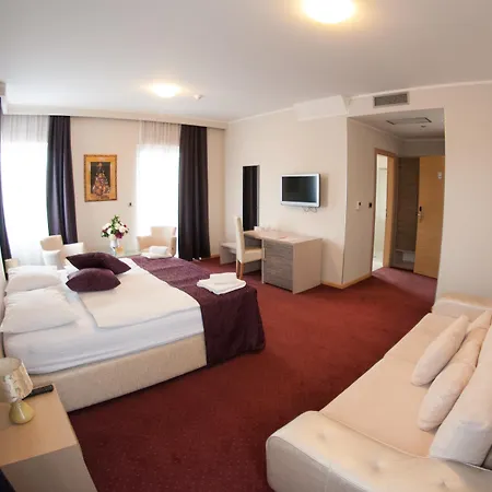 Brotnjo Hotel 4*