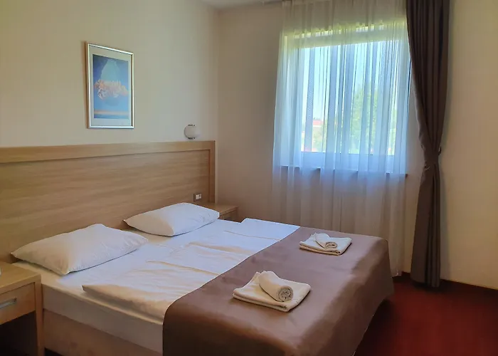 Hotel Brotnjo 4*