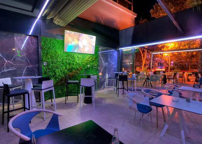 布罗尼奥酒店 酒店 4*