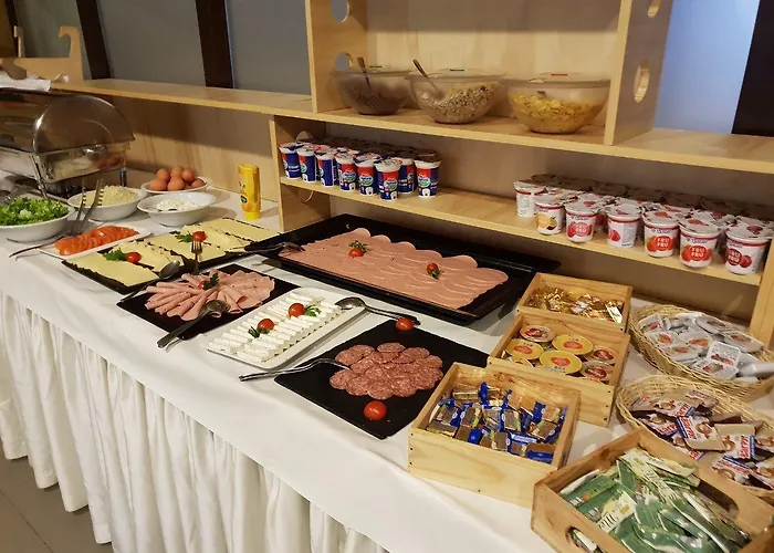 布罗尼奥酒店 酒店 4*